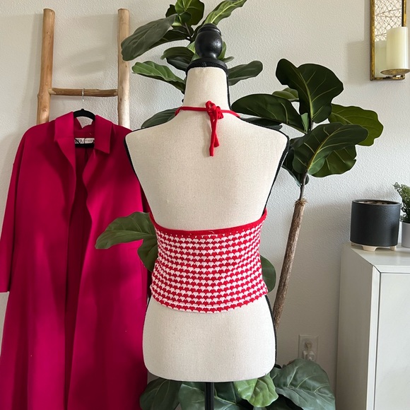 Zara Crochet Knit Red & White Cut Out Halter Keyhole Crop Top NWOT - Picture 4 of 9